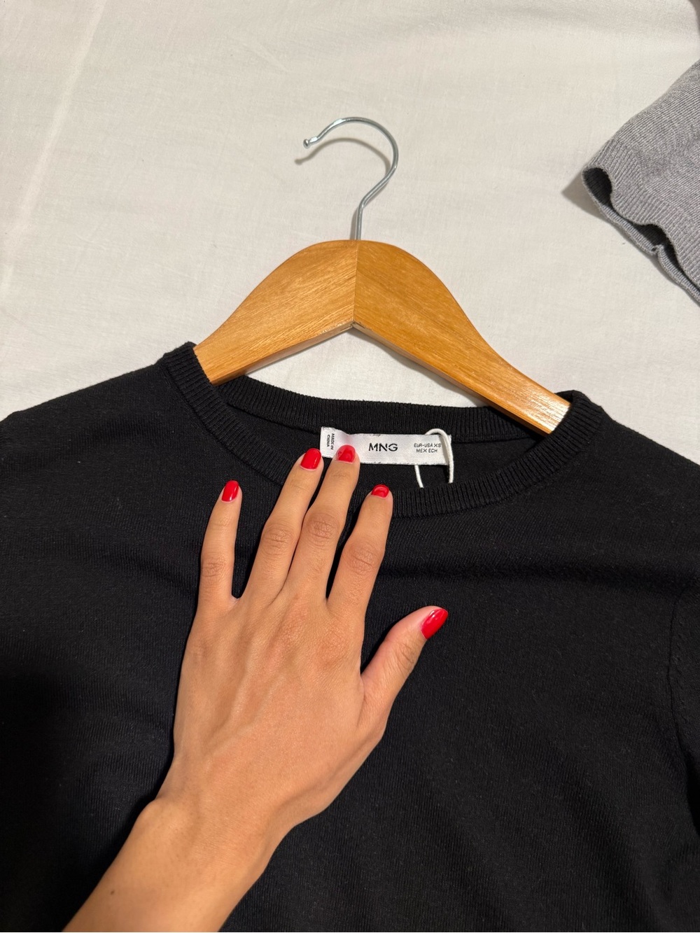Mango Black Crewneck Women's Top Longsleeve XS